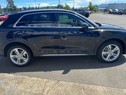 Used 2019 Audi Q3 2.0T Premium Plus w/ Premium Plus Package AWD/4WD image 4