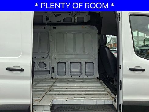 Used 2023 Ford Transit 250 148 High Roof AWD image 10