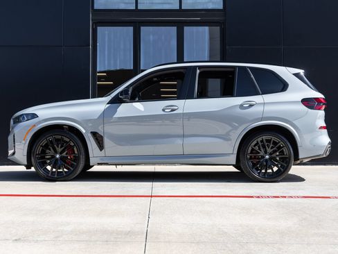 Used 2025 BMW X5 M60i w/ Climate Comfort Package AWD/4WD image 9
