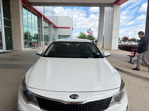 Used 2016 Kia Optima LX FWD image 20