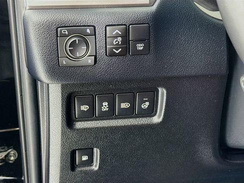 Used 2023 Lexus GX 460 Premium image 13