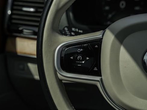 Used 2021 Volvo XC90 T6 Momentum w/ Advanced Package AWD/4WD image 29