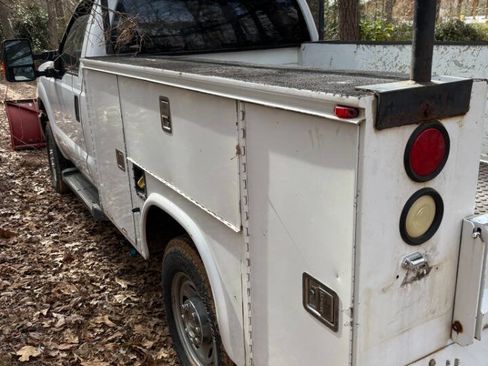 Used 2011 Ford F250 XL w/ PWR Equipment Group AWD/4WD image 6