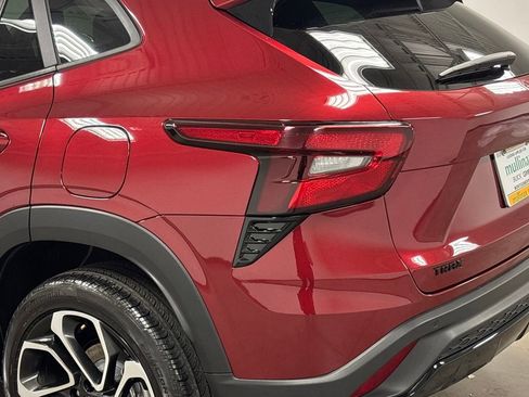 Used 2025 Chevrolet Trax RS w/ Driver Confidence Package image 20