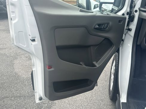 Used 2025 Ford Transit 350 XLT RWD image 10