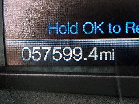 Used 2021 Ford Edge SE FWD image 18