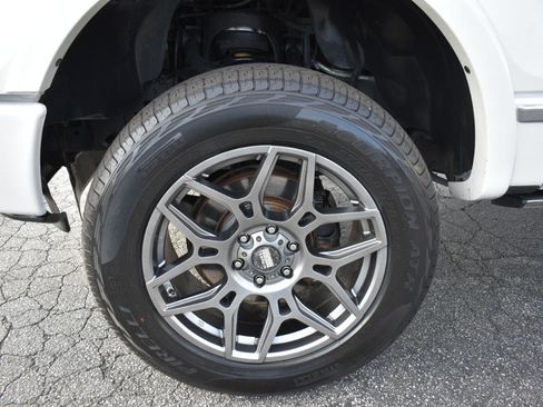 Used 2012 Ford F150 Platinum image 32