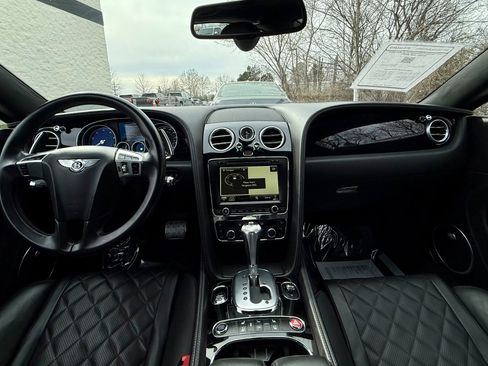 Used 2017 Bentley Continental GT image 22