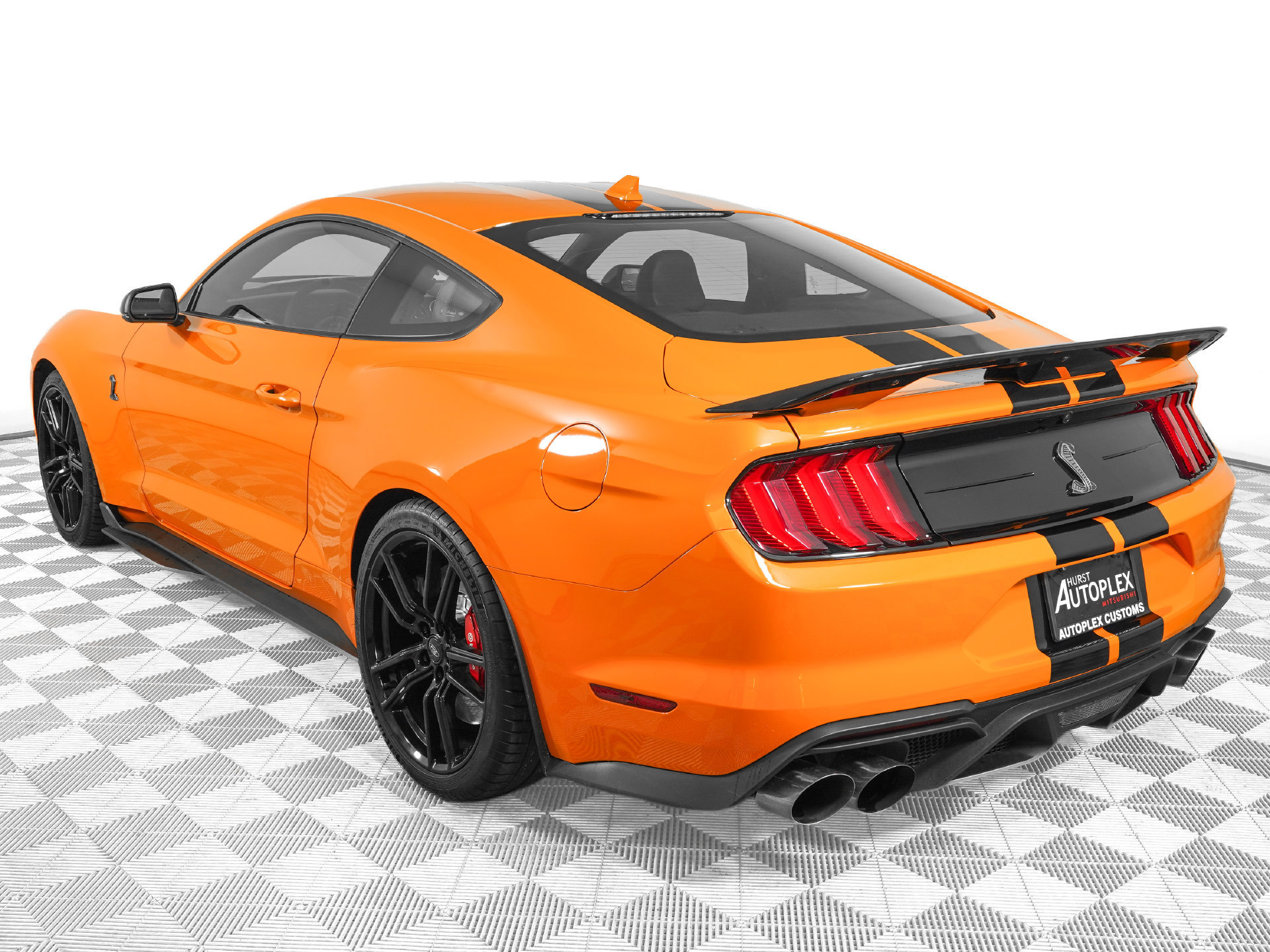 Used 2021 Ford Mustang Shelby GT500 w/ Technology Package RWD image 7