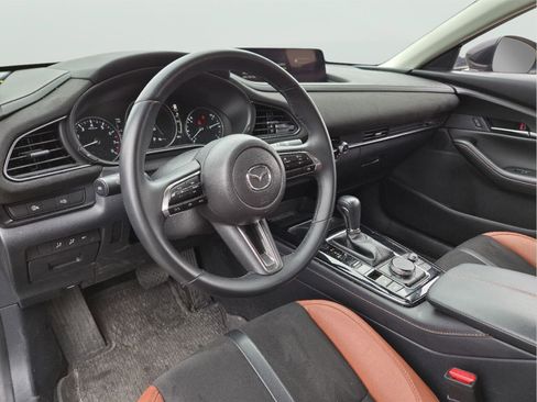 Certified 2025 MAZDA CX-30 Carbon image 9