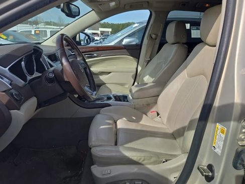 Used 2010 Cadillac SRX Luxury image 7