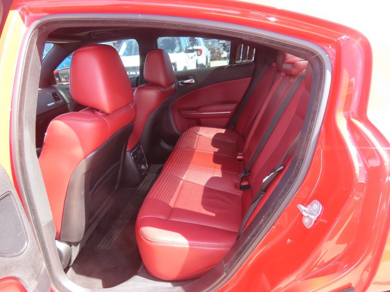 Used 2014 Dodge Charger SXT Plus RWD image 19