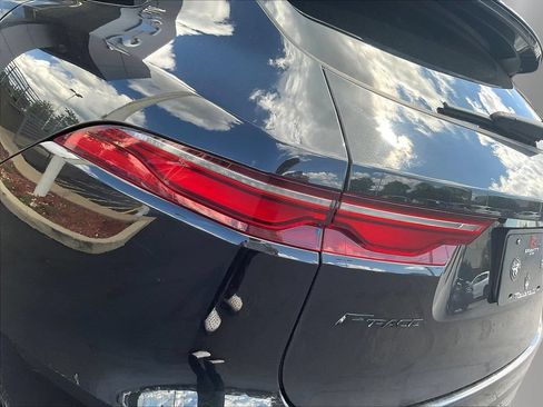 Used 2023 Jaguar F-PACE R-Dynamic S AWD/4WD image 22