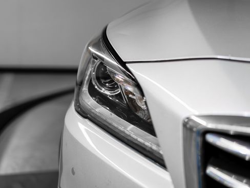 Used 2017 Genesis G80 5.0 Ultimate image 13