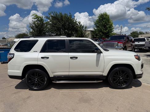 Used 2019 Toyota 4Runner Limited AWD/4WD image 24