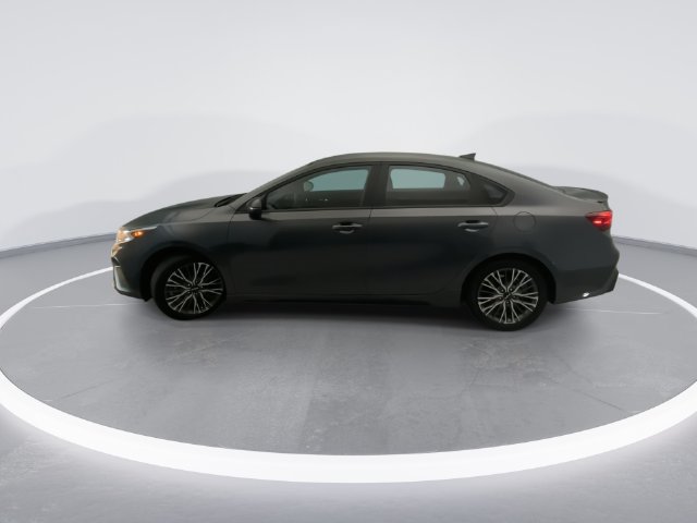 Used 2023 Kia Forte GT-Line FWD image 3
