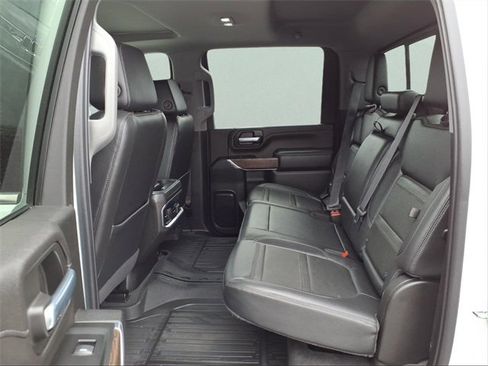 Used 2022 GMC Sierra 3500 Denali w/ Technology Package image 14