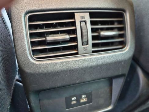 Certified 2023 Nissan Rogue SV FWD image 29