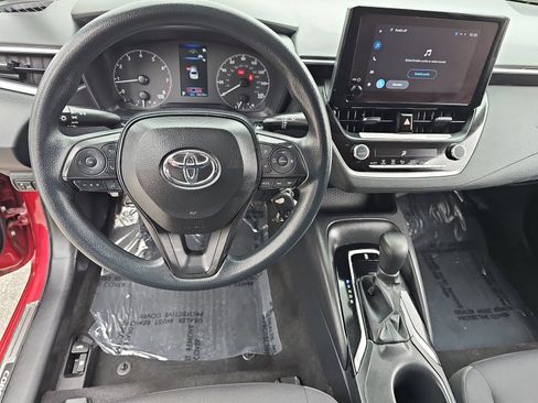 Used 2024 Toyota Corolla LE FWD image 15