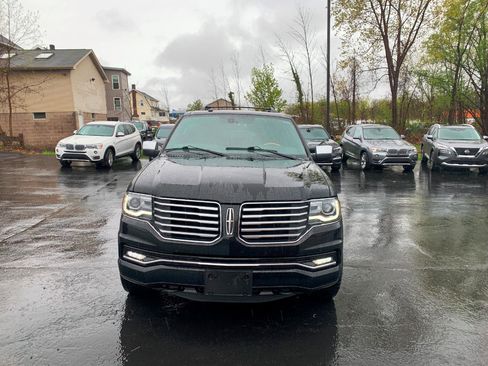 Used 2016 Lincoln Navigator L Select AWD/4WD image 2