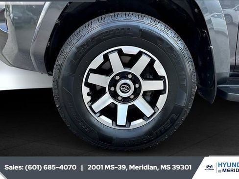 Used 2021 Toyota 4Runner TRD Off-Road Premium image 7