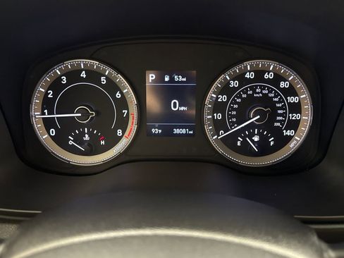 Used 2020 Hyundai Venue SEL w/ Convenience + Premium Package FWD image 16