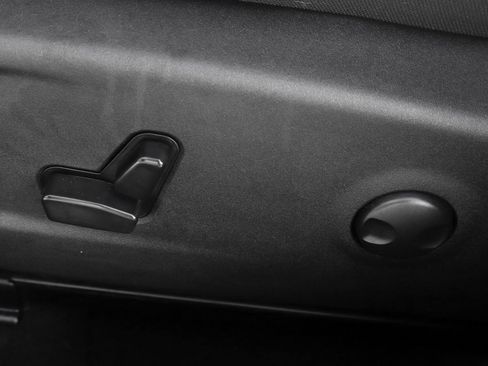 Used 2023 Dodge Charger R/T w/ Harman/Kardon Audio Group image 16