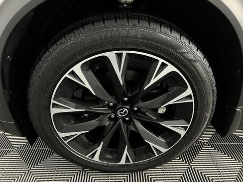 Used 2024 MAZDA CX-90 Plug-In Hybrid w/ Premium Plus image 11