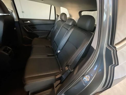 Used 2019 Volkswagen Tiguan SE image 21