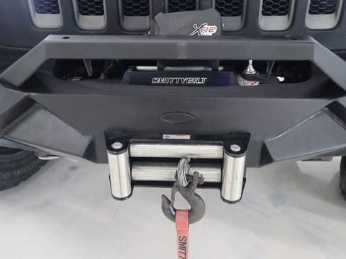 Used 2019 Jeep Wrangler Unlimited Sahara w/ Quick Order Package 24M Moab AWD/4WD image 15