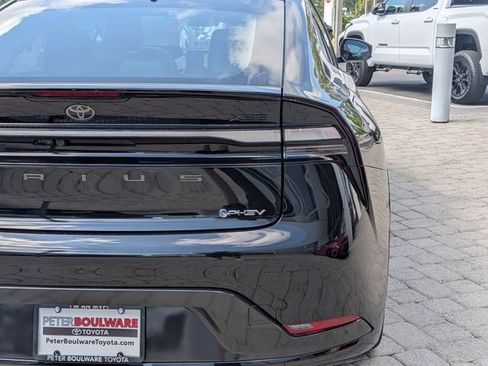 New 2026 Toyota Prius Plug-In Hybrid FWD image 6