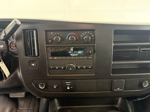 Used 2025 Chevrolet Express 2500 w/ Driver Convenience Package RWD image 19
