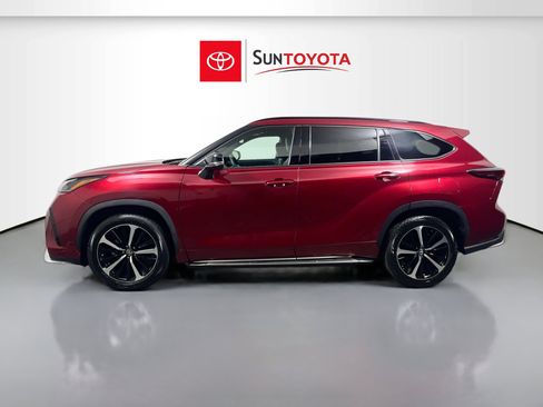 Used 2022 Toyota Highlander XSE image 7