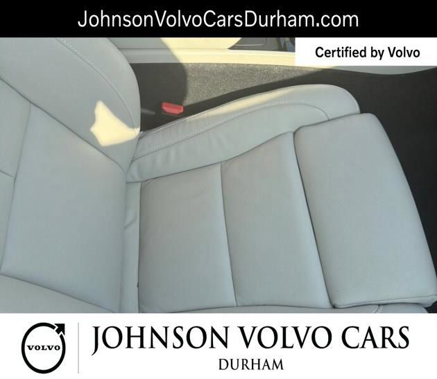 Certified 2024 Volvo XC40 B5 Plus w/ Protection Package Premier AWD/4WD image 11