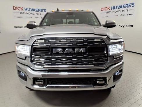 Used 2022 RAM 3500 Limited w/ Max Tow Package AWD/4WD image 2