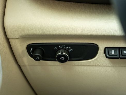 Used 2022 Buick Envision Essence w/ Technology Package I FWD image 27