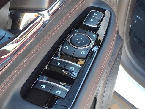 Certified 2025 Lincoln Corsair Reserve w/ Jet Appearance Package image 14