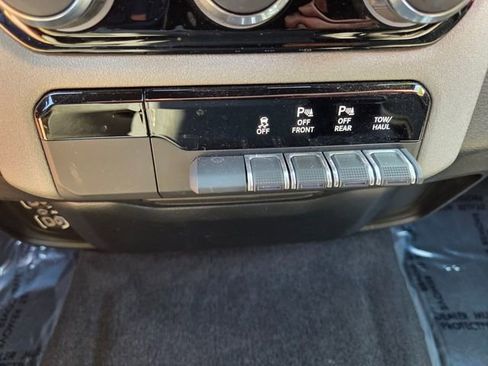 Certified 2025 RAM 1500 Tradesman w/ Night Edition image 25