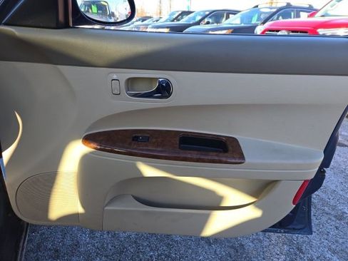 Used 2005 Buick LaCrosse CXL w/ Gold Convenience Package image 17