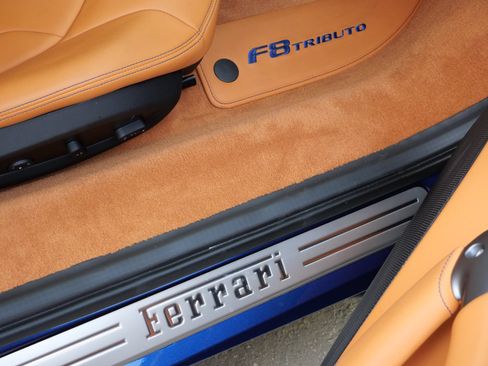 Used 2022 Ferrari F8 Tributo RWD image 20