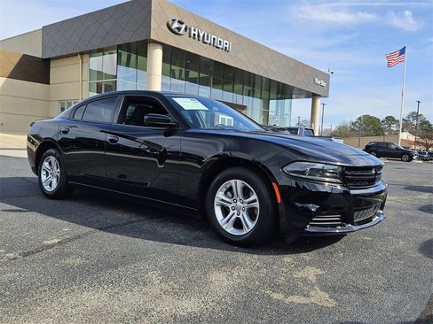 Used 2023 Dodge Charger SXT image 1
