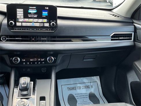 Used 2023 Mitsubishi Outlander SE Black Edition image 15