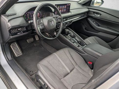 Used 2023 Honda Accord Sport image 10