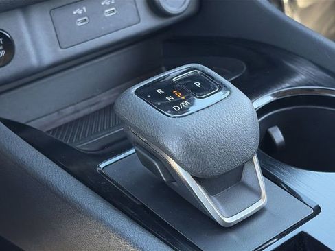 Used 2024 Nissan Rogue SV w/ SV Premium Package image 29