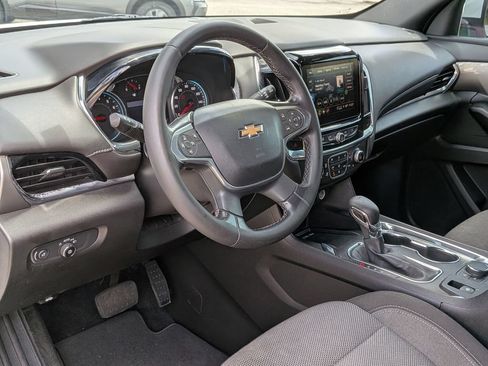 Used 2023 Chevrolet Traverse LT FWD image 32