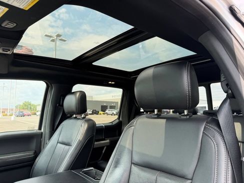 Used 2019 Ford F150 Lariat w/ Equipment Group 502A Luxury AWD/4WD image 16