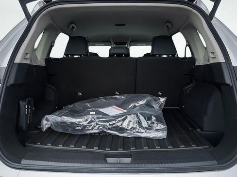 Used 2026 Nissan Rogue SV image 7