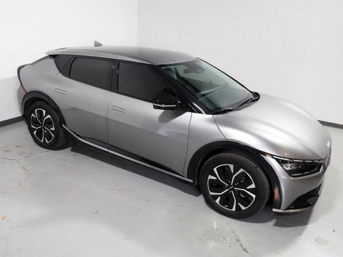 Used 2023 Kia EV6 Wind RWD image 11