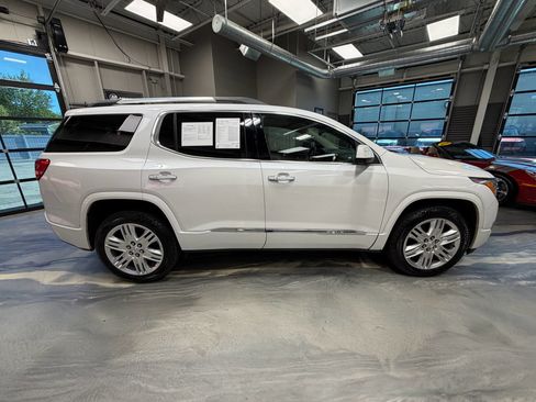 Used 2017 GMC Acadia Denali w/ Technology Package AWD/4WD image 38