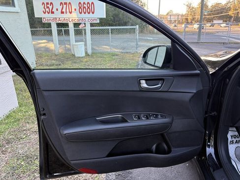 Used 2020 Kia Optima S image 6